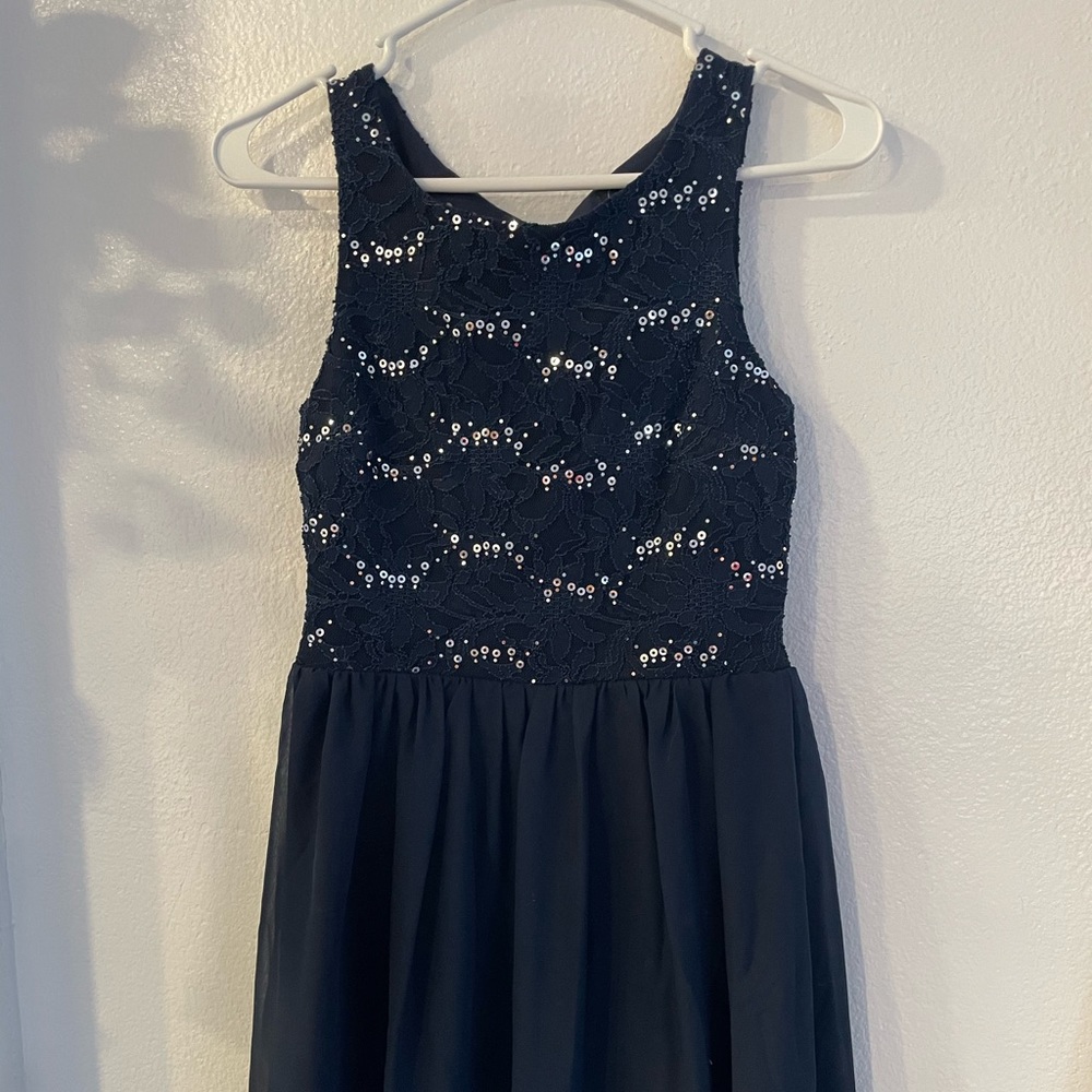 Juniors size 3 - navy blue party dress!